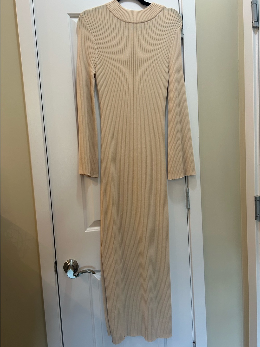 Line & Dot Ribbed Knit Maxi Dress Tan Beige Women’s Small Mock Neck Side Slit